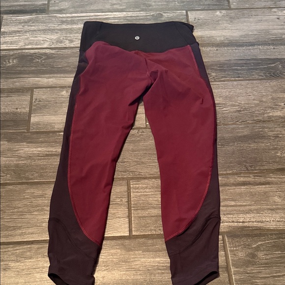 Black and Burgundy Athletic Leggings lululemon small - Picture 1 of 1